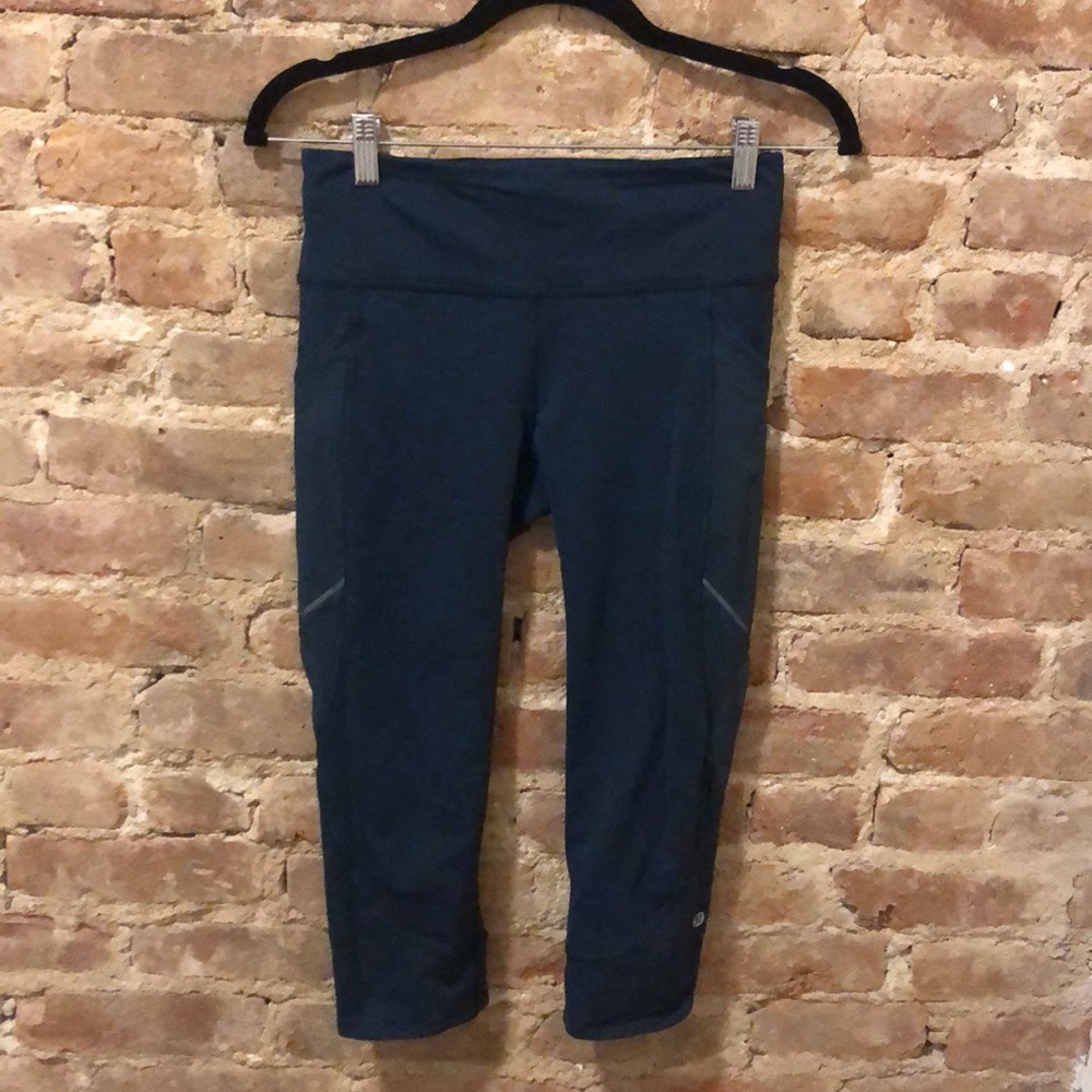 Lululemon Navy Blue Crop Leggings